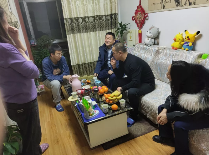 mk官方网站-mk官方网站-首页
产业开发板块深入开展员工家访活动(图2) mk官方网站-mk官方网站-首页
产业开发板块深入开展员工家访活动(图2)